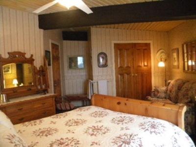 Stouffermill Bed & Breakfast Algonquin Highlands Стая снимка