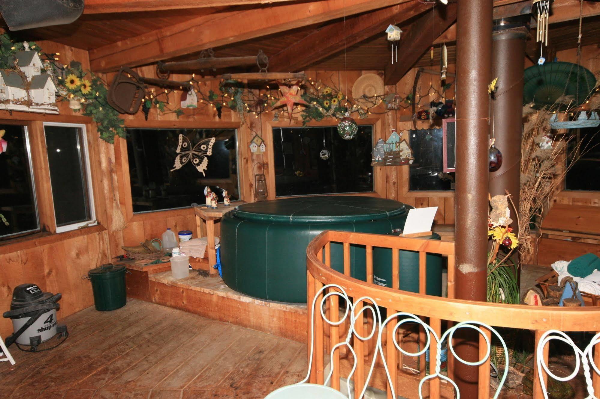 Stouffermill Bed & Breakfast Algonquin Highlands Екстериор снимка