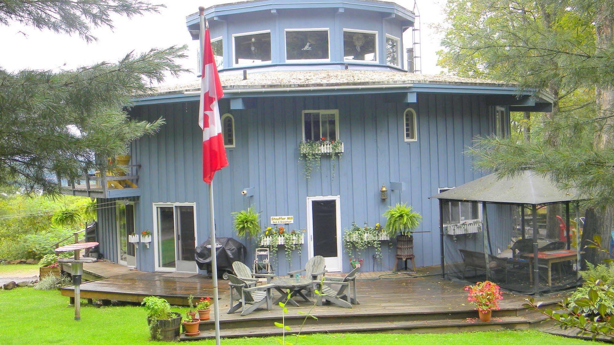 Stouffermill Bed & Breakfast Algonquin Highlands Екстериор снимка